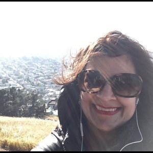 Meet your Posher, Anna maria